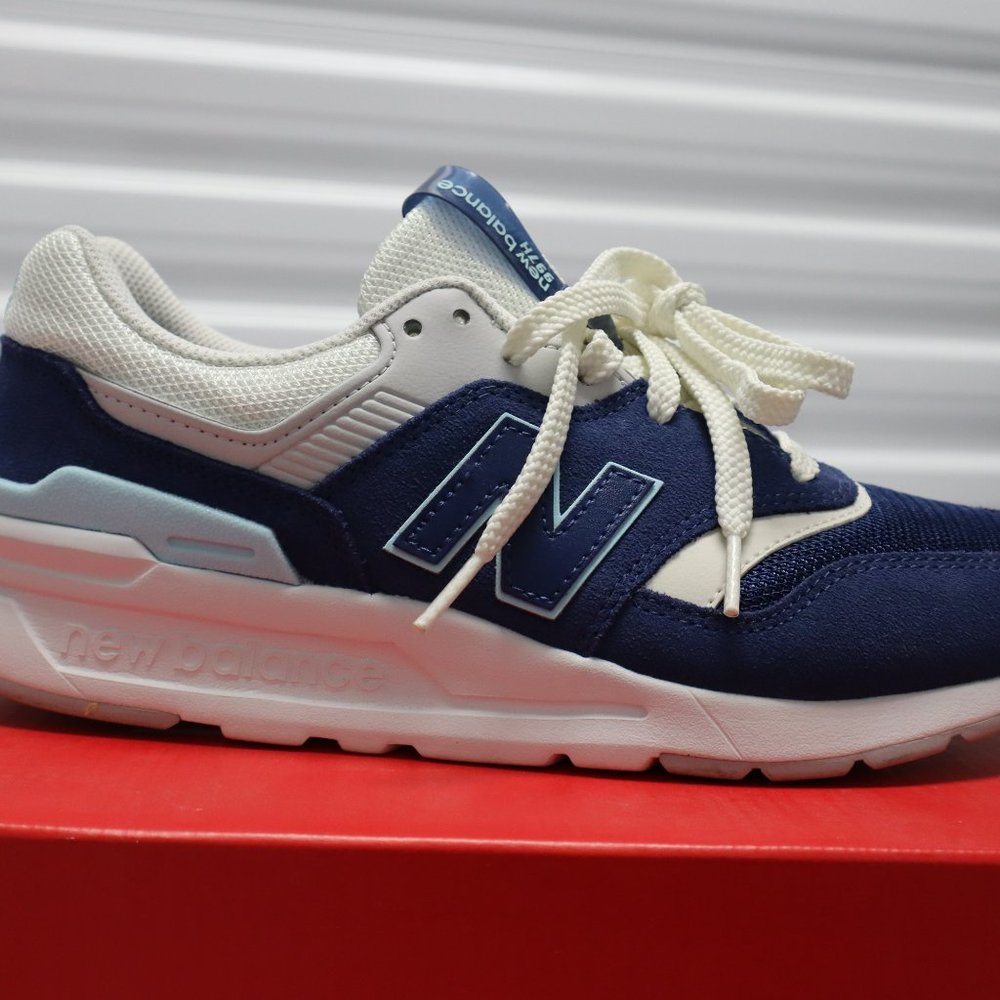 New Balance sneakers Mes size 8